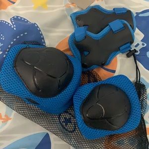 Boys protective pads